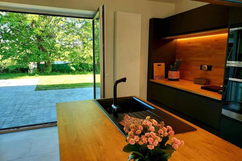 Magnifique Maison Ardennaise Avec Sauna & Jacuzzi *